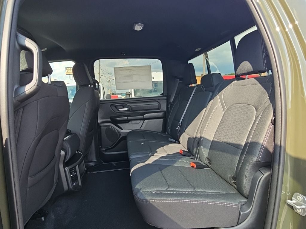 2027 RAM Ram 1500 RAM 1500 WARLOCK CREW CAB 4X4 5'7' BOX