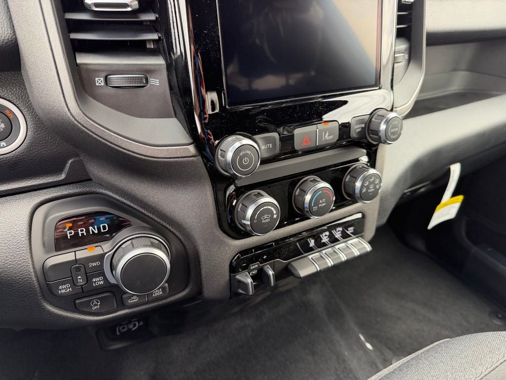 2026 RAM Ram 1500 RAM 1500 WARLOCK CREW CAB 4X4 5'7' BOX