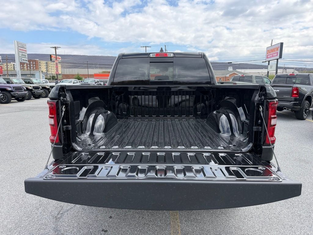 2026 RAM Ram 1500 RAM 1500 WARLOCK CREW CAB 4X4 5'7' BOX