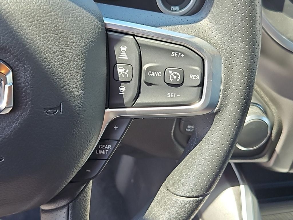 2026 RAM 1500 RAM 1500 EXPRESS CREW CAB 4X4 5'7' BOX