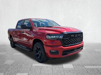 2026 RAM 1500 RAM 1500 EXPRESS CREW CAB 4X4 5'7' BOX