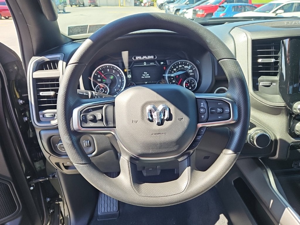 2027 RAM Ram 1500 RAM 1500 EXPRESS CREW CAB 4X4 5'7' BOX