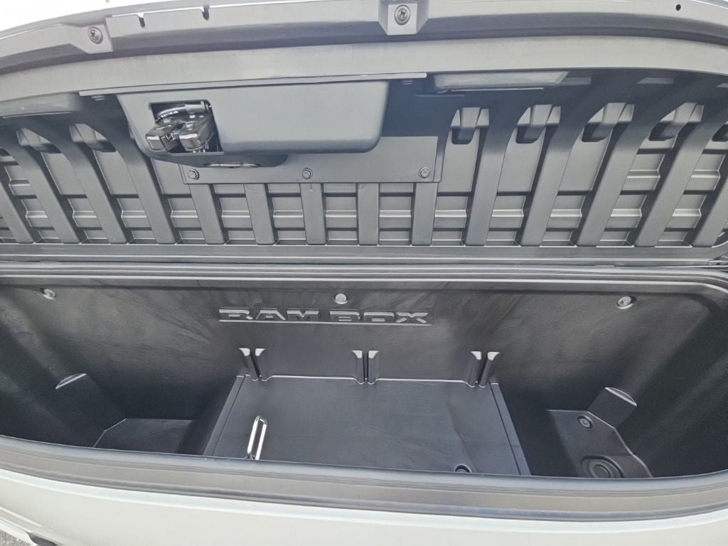 2027 RAM Ram 1500 RAM 1500 LIMITED CREW CAB 4X4 5'7' BOX