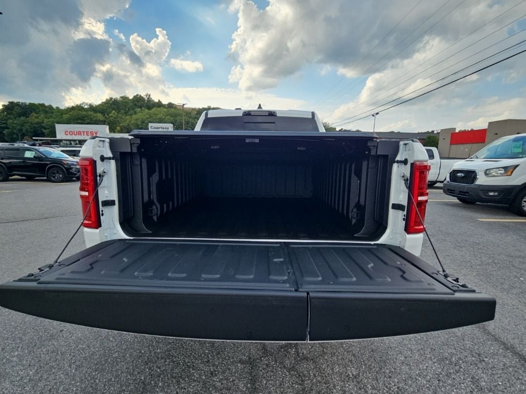 2027 RAM Ram 1500 RAM 1500 LIMITED CREW CAB 4X4 5'7' BOX