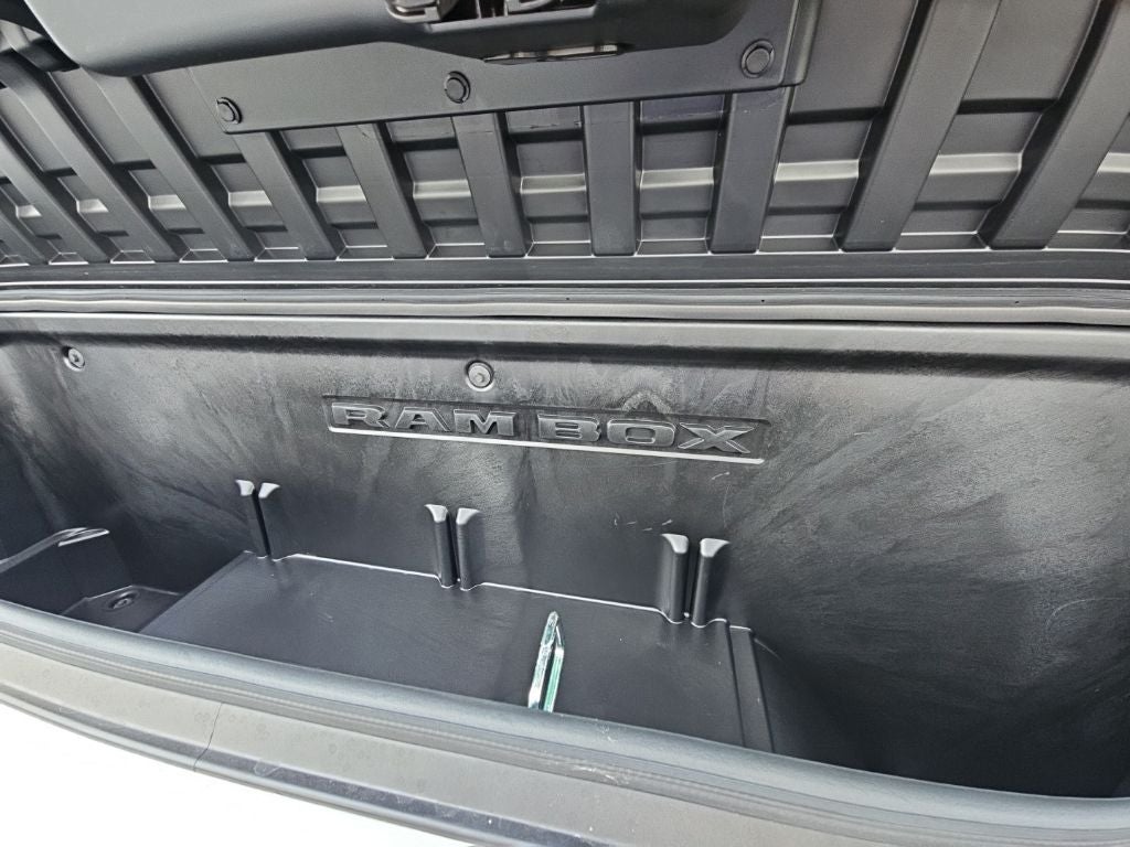 2027 RAM Ram 1500 RAM 1500 LIMITED CREW CAB 4X4 5'7' BOX