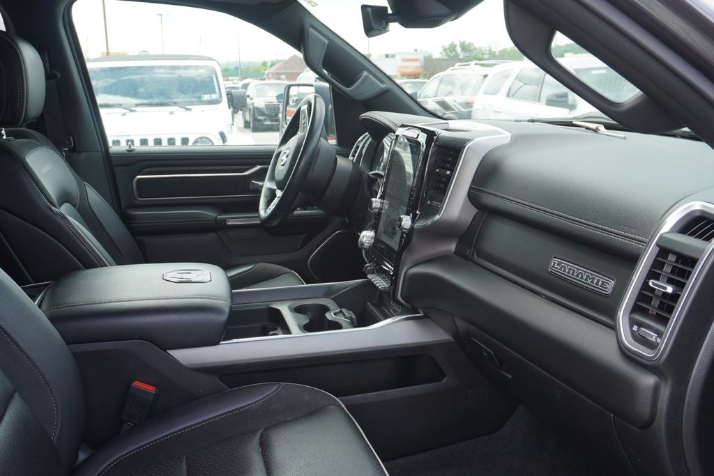 2023 RAM 1500 Laramie Crew Cab 4x4 5'7' Box