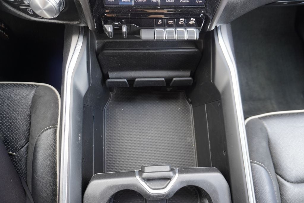 2023 RAM 1500 Laramie Crew Cab 4x4 5'7' Box
