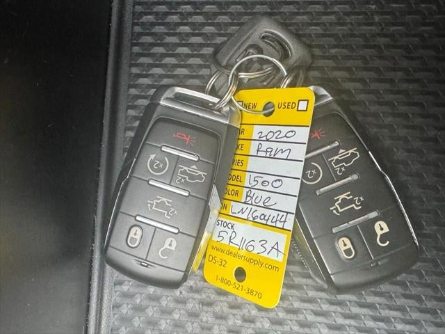 2020 RAM 1500 Laramie Crew Cab 4x4 5'7' Box