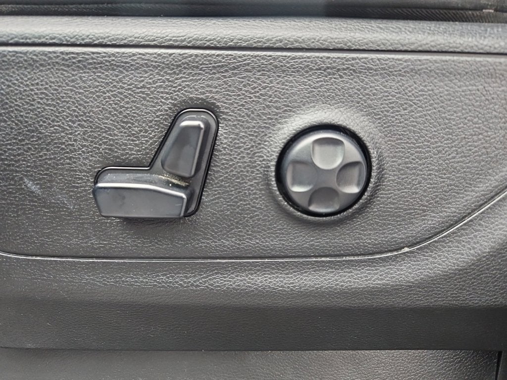2020 RAM 1500 Rebel Crew Cab 4x4 5'7' Box