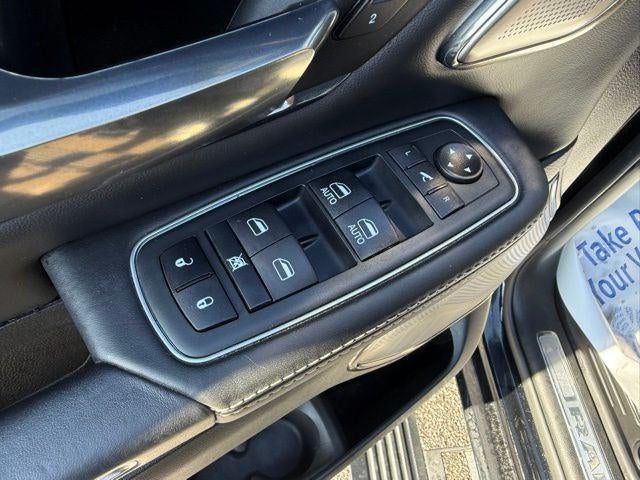 2021 RAM 1500 Limited Crew Cab 4x4 6'4' Box