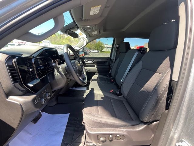 2024 Chevrolet Silverado 1500 2WD Crew Cab Standard Bed LT