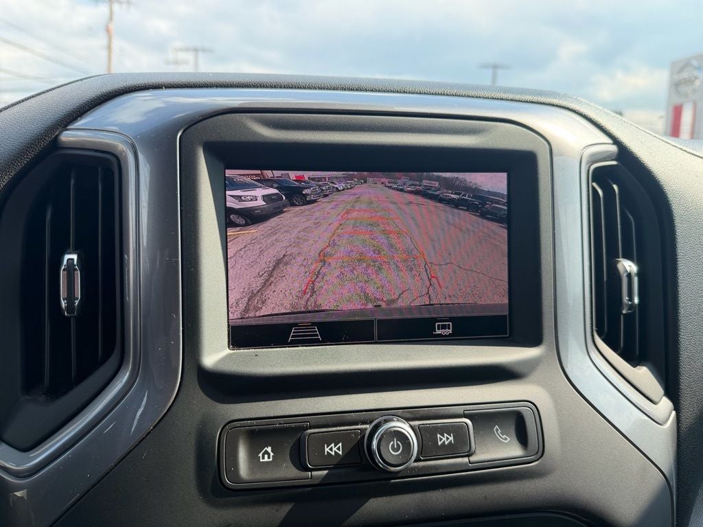 2023 Chevrolet Silverado 1500 4WD Crew Cab Short Bed Custom