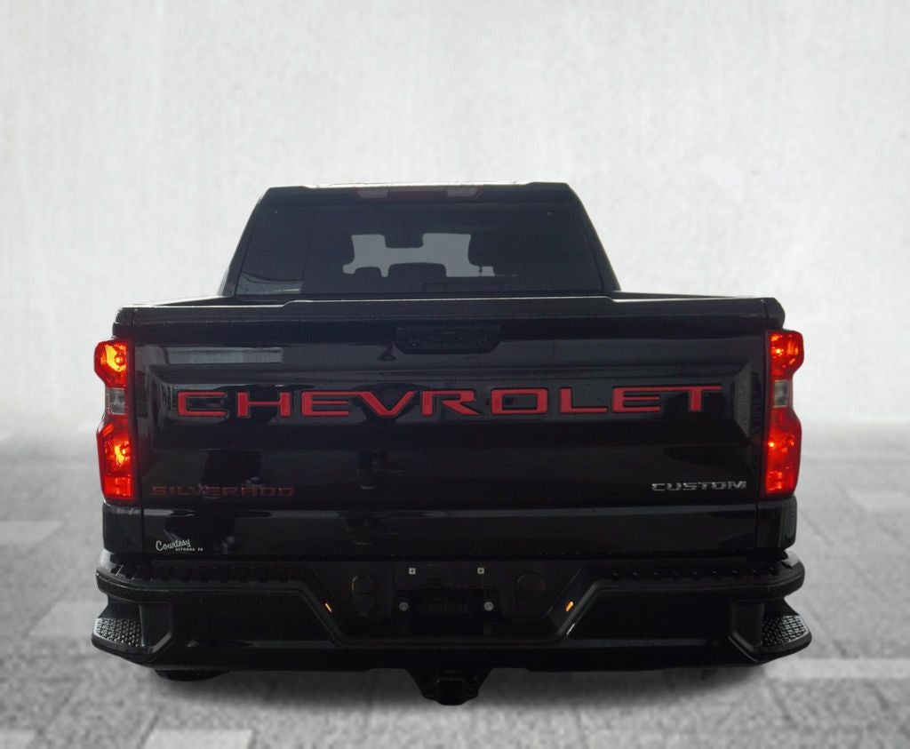 2024 Chevrolet Silverado 1500 4WD Crew Cab Short Bed Custom