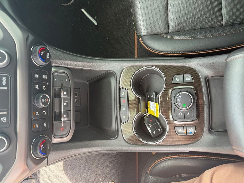 2023 GMC Acadia AWD AT4