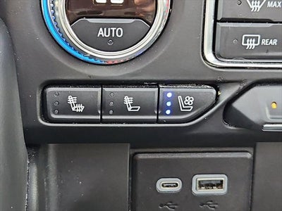 2024 GMC Yukon 4WD AT4