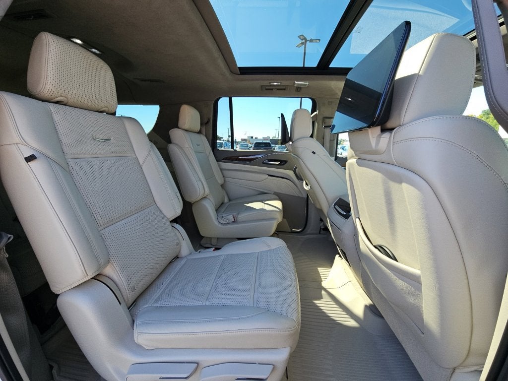 2021 Cadillac Escalade ESV Sport Platinum