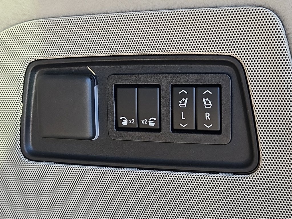 2021 Cadillac Escalade ESV Sport Platinum