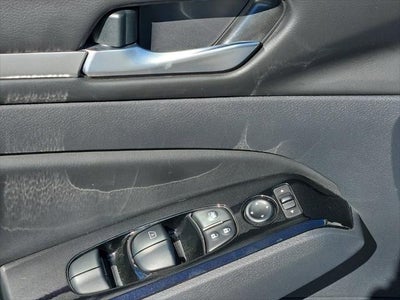 2024 Nissan Altima SL FWD