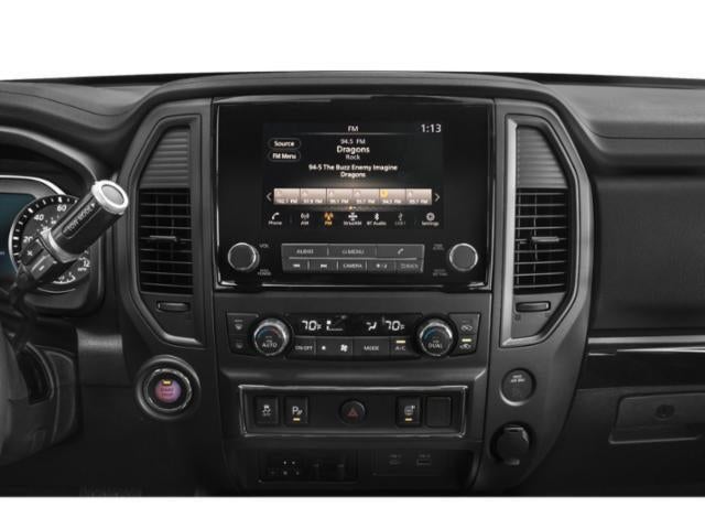 2024 Nissan TITAN Crew Cab SV 4x4