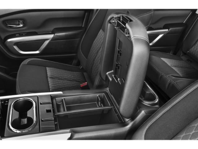 2024 Nissan TITAN Crew Cab SV 4x4
