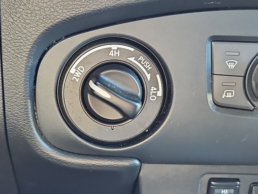 2022 Nissan Frontier Crew Cab SV 4x4