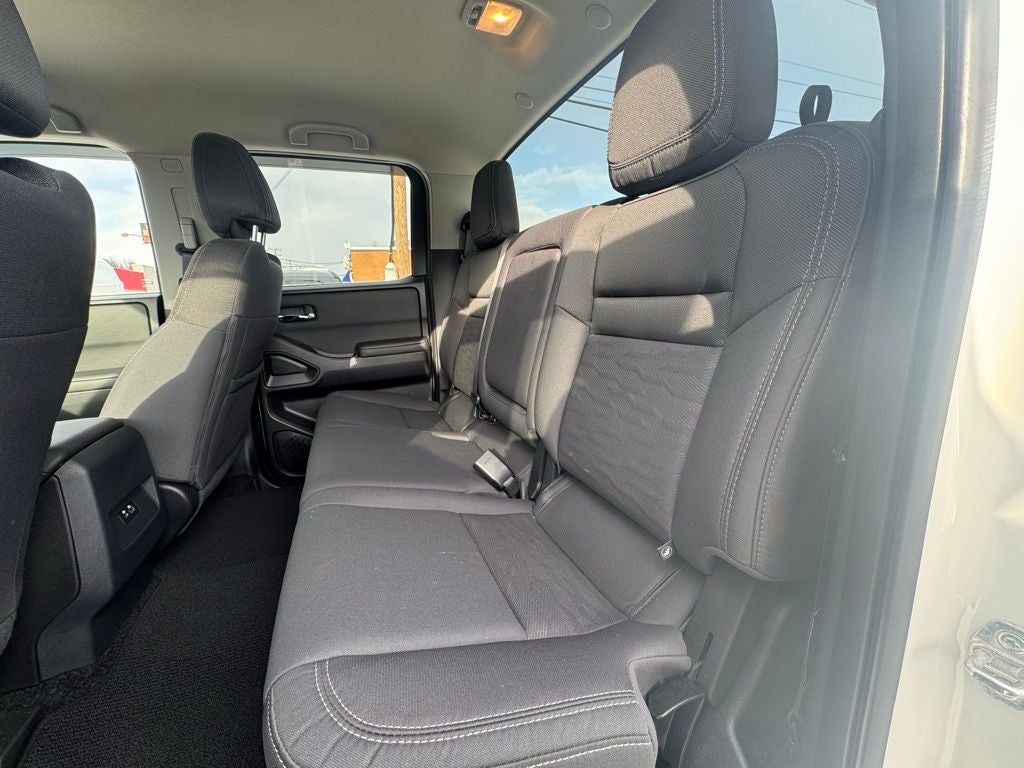 2024 Nissan Frontier Crew Cab SV 4x4