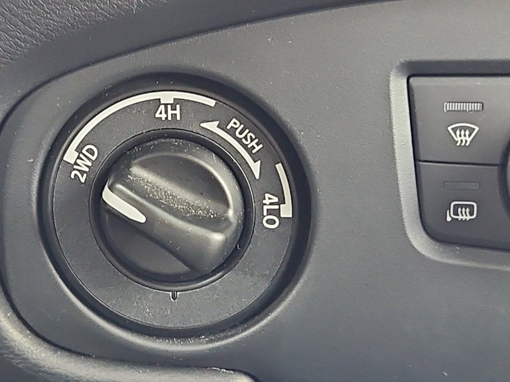 2024 Nissan Frontier Crew Cab PRO-4X 4x4