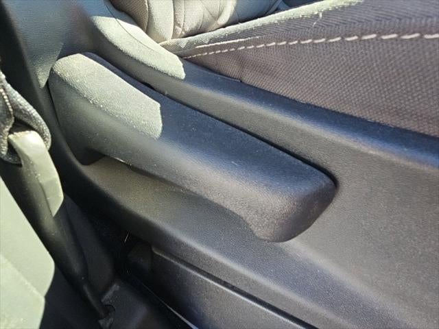 2025 Nissan Frontier Crew Cab SV 4x4