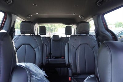 2027 Chrysler Pacifica PACIFICA SELECT