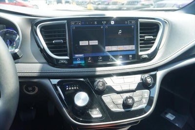 2027 Chrysler Pacifica PACIFICA SELECT