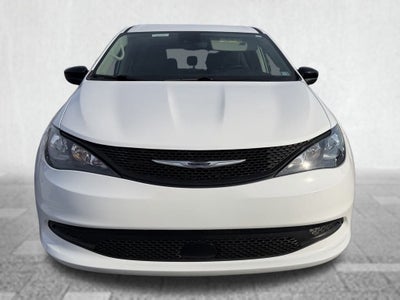 2024 Chrysler Voyager LX