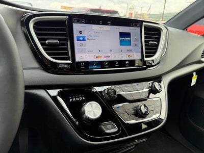 2026 Chrysler Voyager VOYAGER LX