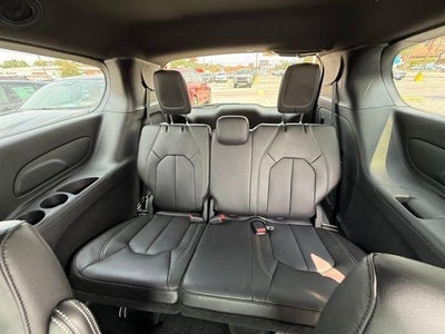 2026 Chrysler Voyager VOYAGER LX