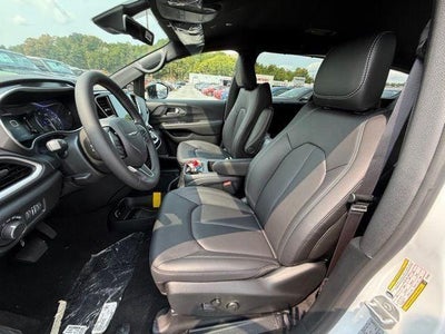 2026 Chrysler Voyager VOYAGER LX