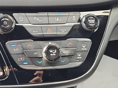 2026 Chrysler Voyager LX