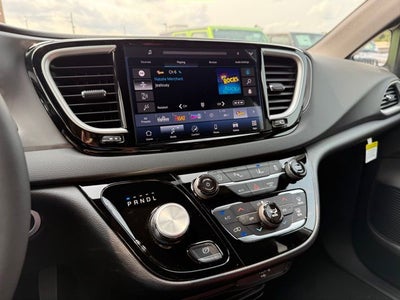 2026 Chrysler Voyager VOYAGER LX