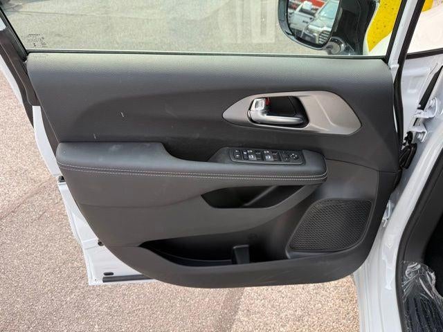 2026 Chrysler Voyager VOYAGER LX