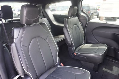 2027 Chrysler Pacifica PACIFICA LIMITED