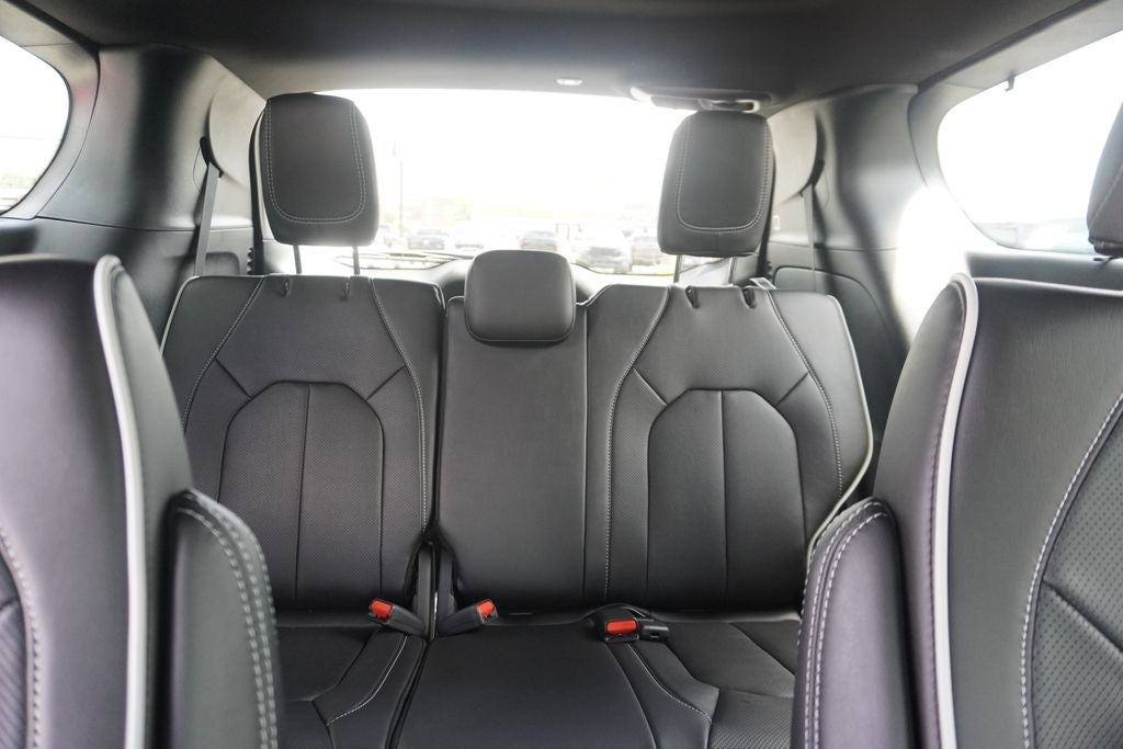 2027 Chrysler Pacifica PACIFICA LIMITED