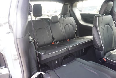2027 Chrysler Pacifica PACIFICA LIMITED