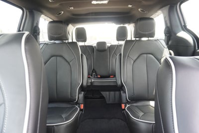 2027 Chrysler Pacifica PACIFICA LIMITED