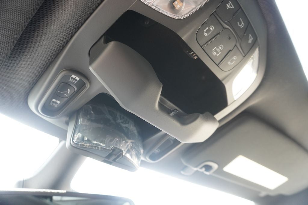 2027 Chrysler Pacifica PACIFICA LIMITED