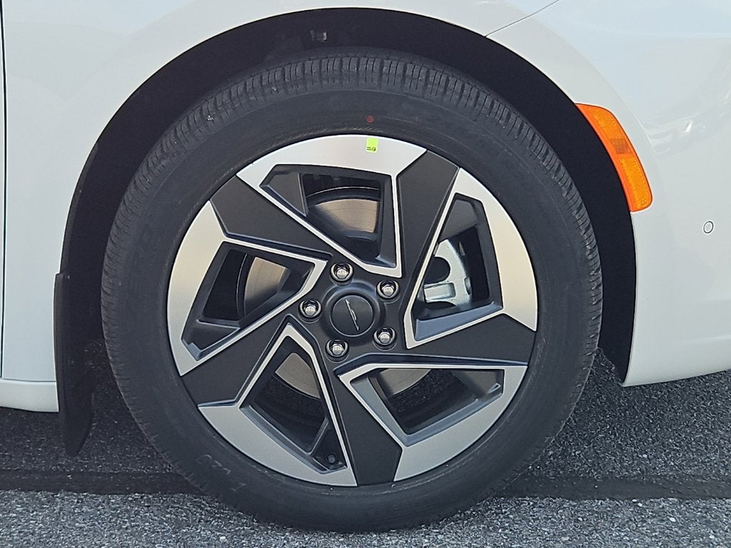 2027 Chrysler Pacifica PACIFICA LIMITED
