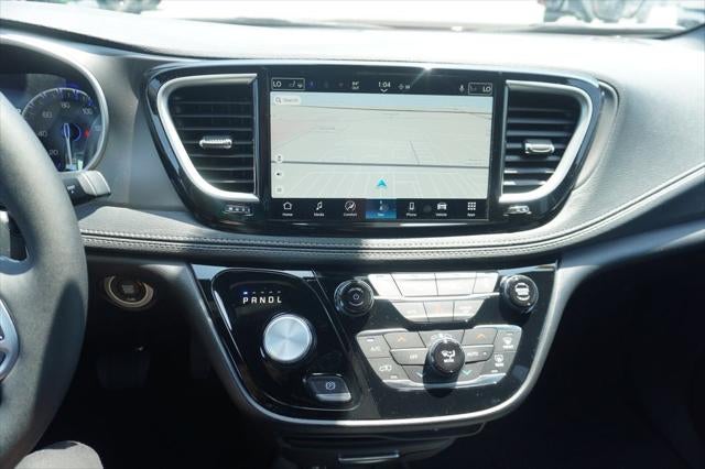 2027 Chrysler Pacifica PACIFICA SELECT AWD
