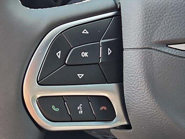 2027 Chrysler Pacifica PACIFICA SELECT AWD