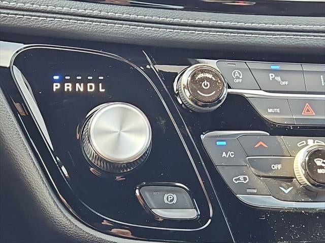 2027 Chrysler Pacifica PACIFICA SELECT AWD