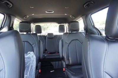 2027 Chrysler Pacifica PACIFICA SELECT AWD