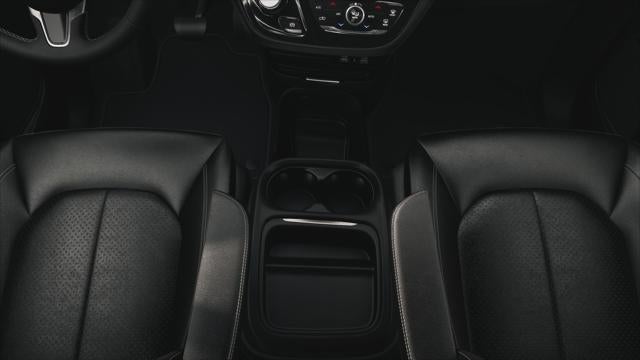2027 Chrysler Pacifica PACIFICA SELECT AWD