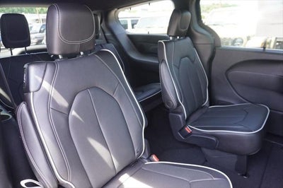 2027 Chrysler Pacifica PACIFICA LIMITED AWD