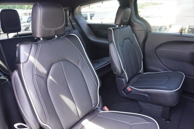 2027 Chrysler Pacifica PACIFICA LIMITED AWD